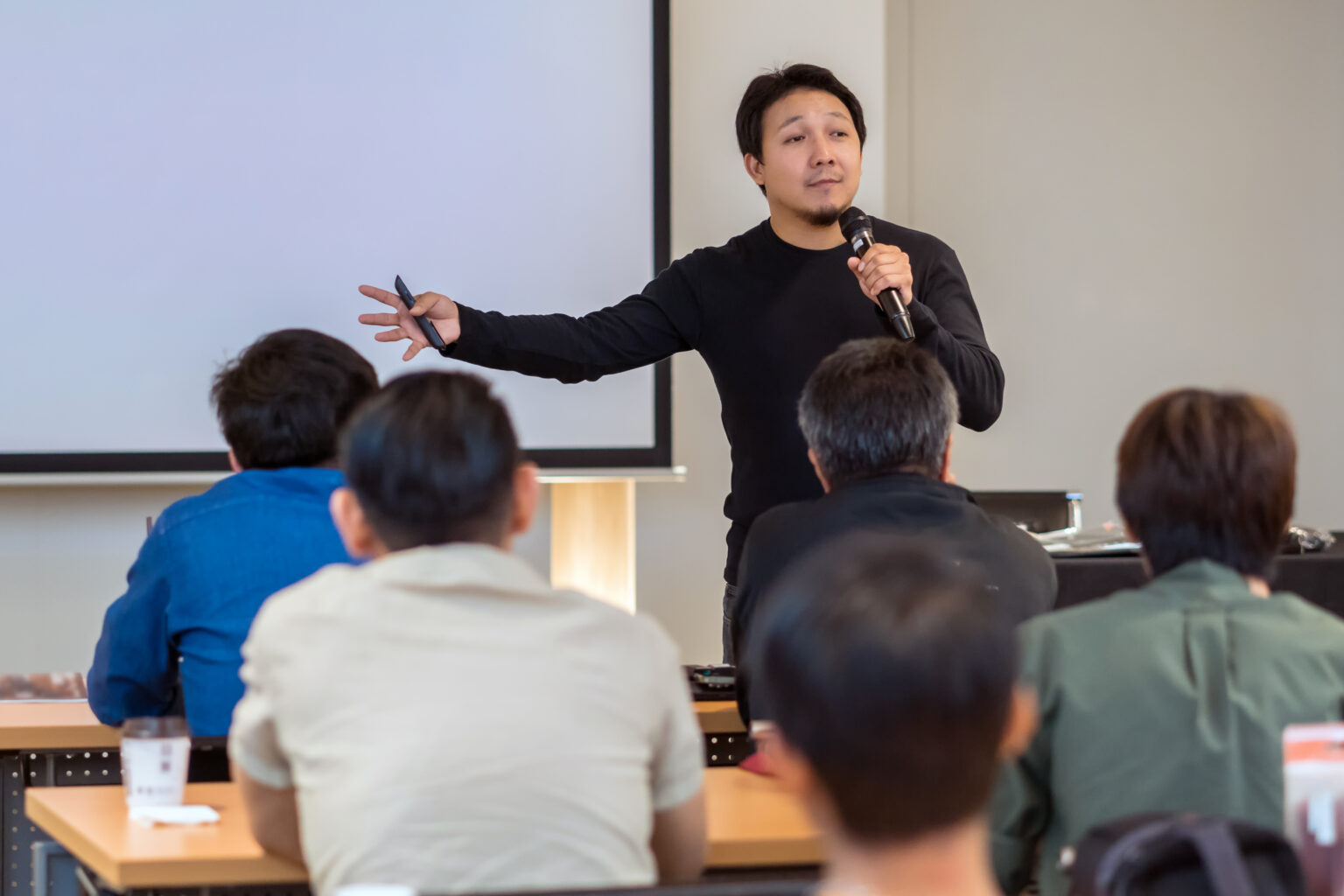asian speaker